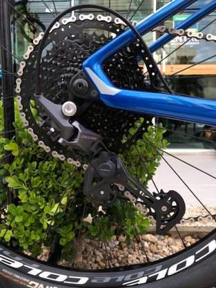 Bicicleta Em Carbono Audax Auge 555 Shimano Deore 12 V Freios Hidráulicos