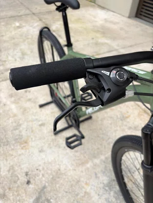 Bicicleta Veloforce Aro 29 Câmbios Shimano 21V Freio A Disco
