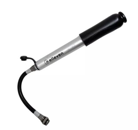 Bomba Mini Barril Aluminio Bico 2 Vias Mangueira Retrátil Interna 100 Psi