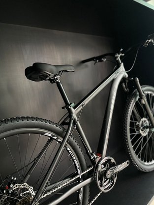 Bicicleta Aro 29 Absolute Nero Freios À Disco Mecânico 21V