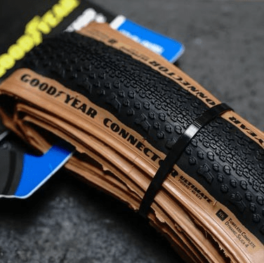 Pneu Goodyear Connector Ultimate Tubeless Complete Preto/Marrom 700X40