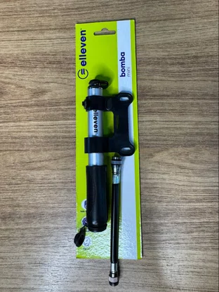 Bomba Mini Barril Aluminio Bico 2 Vias Mangueira Retrátil Interna 100 Psi