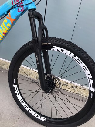 Bicicleta Freeride Alumínio Vikingx Tuff 25 Aro 26 Shimano 21V