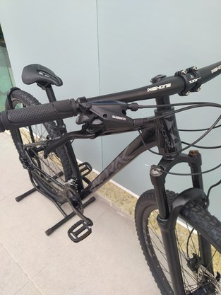 Bicicleta Dvorak One Alumínio Aro 29 Freios À Disco Hidráulicos 21V