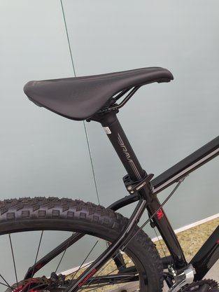 Bicicleta Dvorak One Alumínio Aro 29 Freios À Disco Hidráulicos 18V
