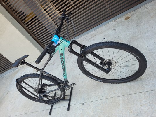 Bicicleta Groove Ska 70 Aro 29 Freios À Disco Hid 12V
