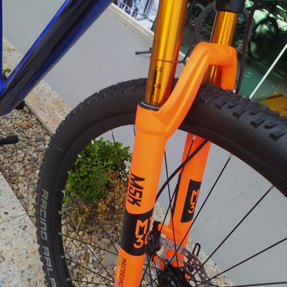 Bicicleta Redstone Evoque Carbon Aro 29 Deore M-6100 12V
