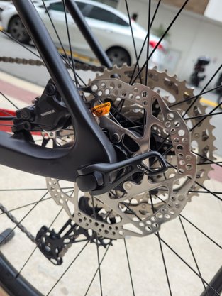 Bicicleta Tsw Evo Quest Carbono Shimano Deore 12V - -