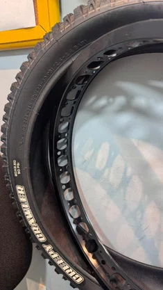 Kit Pneu Aro 20 Maxxis Creepy Crawler 20X2.50 Trial Traseiro + Aro 19 Trial Traseiro