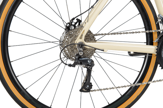Bicicleta 700C Sense Versa Comp Shimano Sora 18 Velocidades Freios Shimano Mecânico
