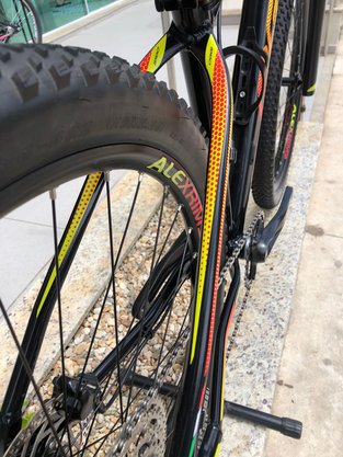 Bicicleta Oggi Seminova Big Wheel 7.2