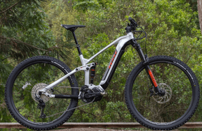 Bicicleta Aro 29 Sense Eletrica Impulse E-Trail Comp Shimano Deore Freios Hidraulicos